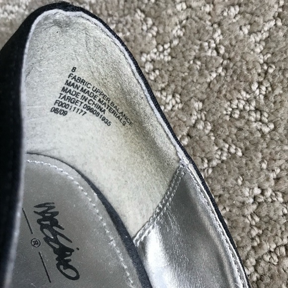 Mossimo satin heeled black/gray sandal-size 8-worn once - Picture 3 of 4